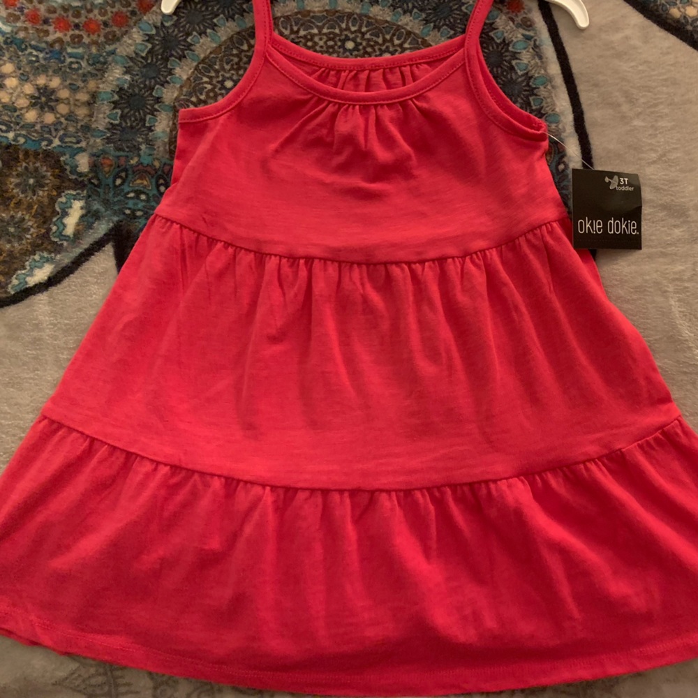Beautiful Pink Dress. Size 3T, Brand New.